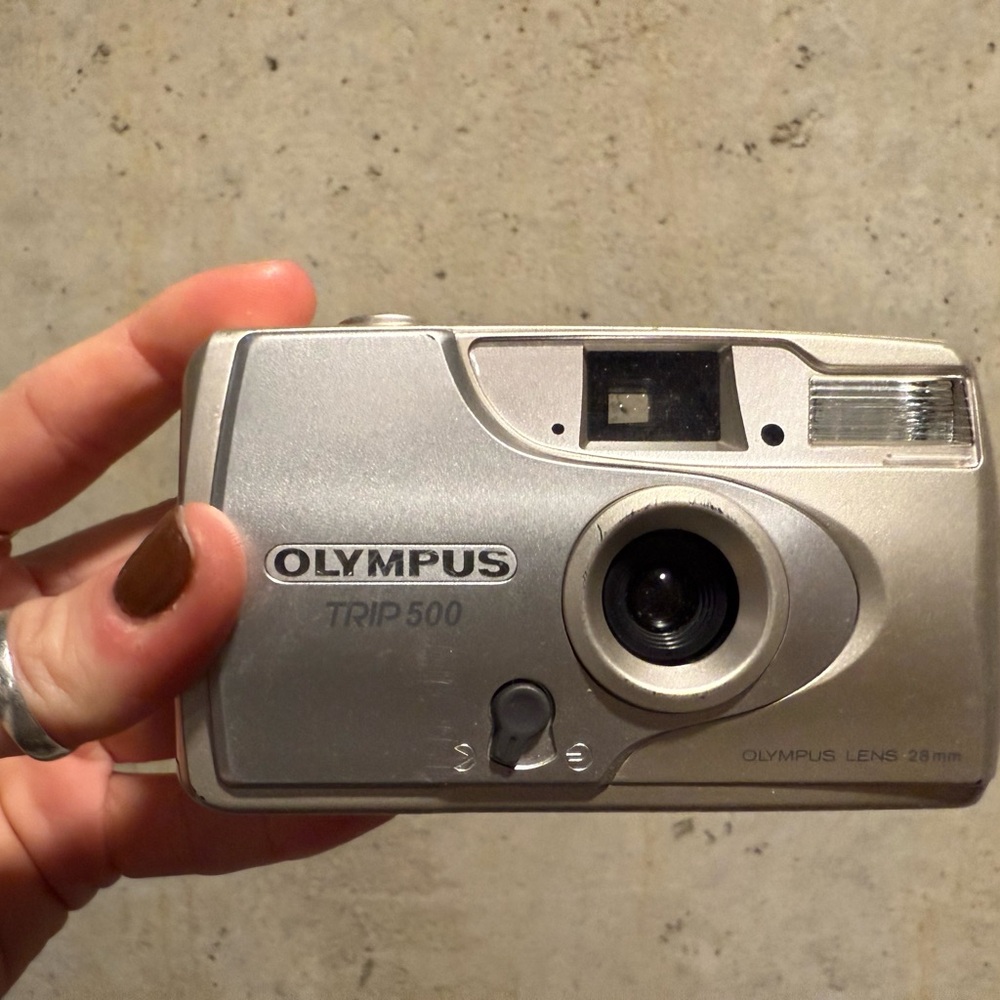 Olympus Trip 500 Silver Film Camera